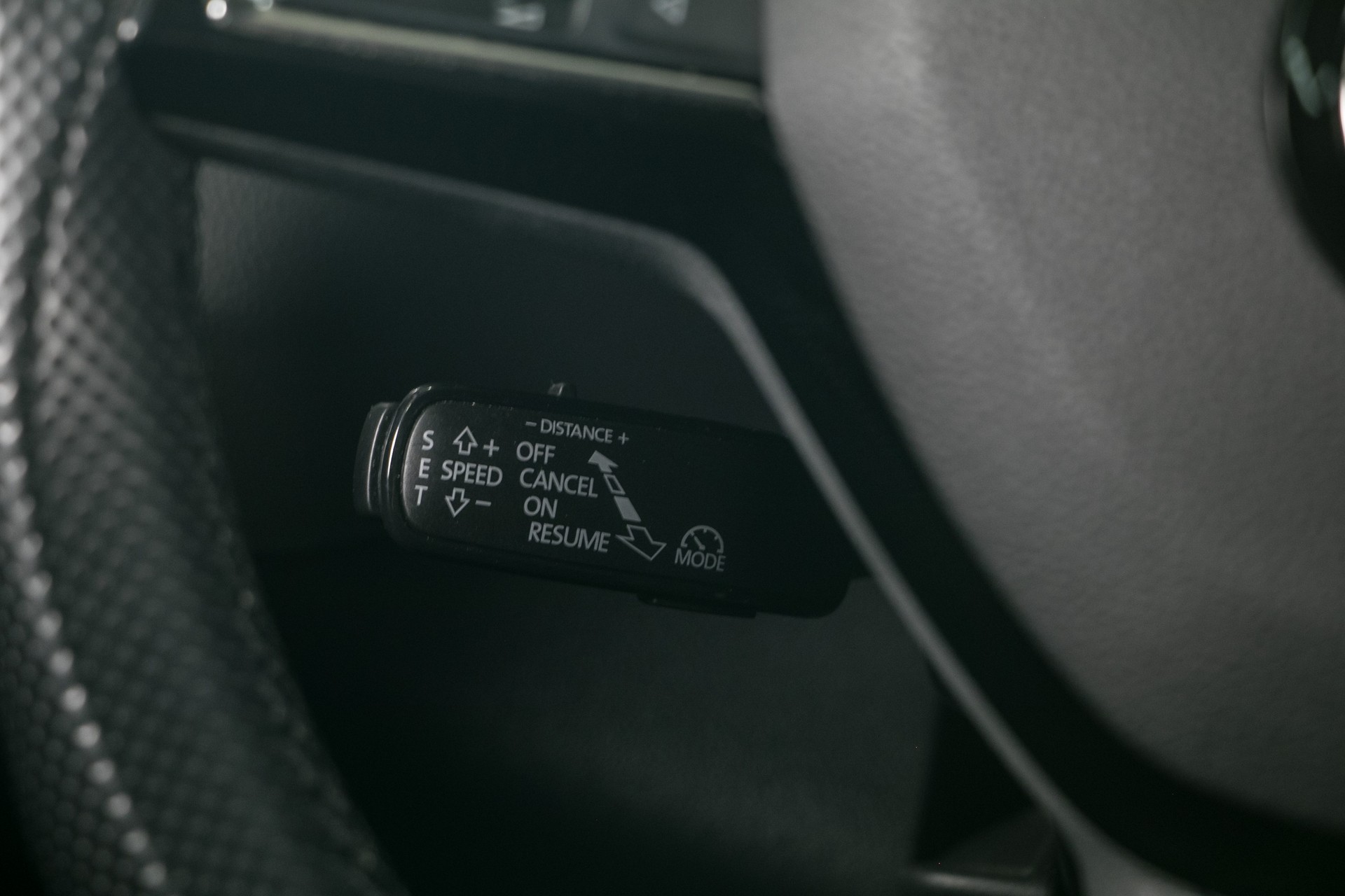 SKODA Karoq 2.0 TDI CR Style 4x4 DSG-image-5