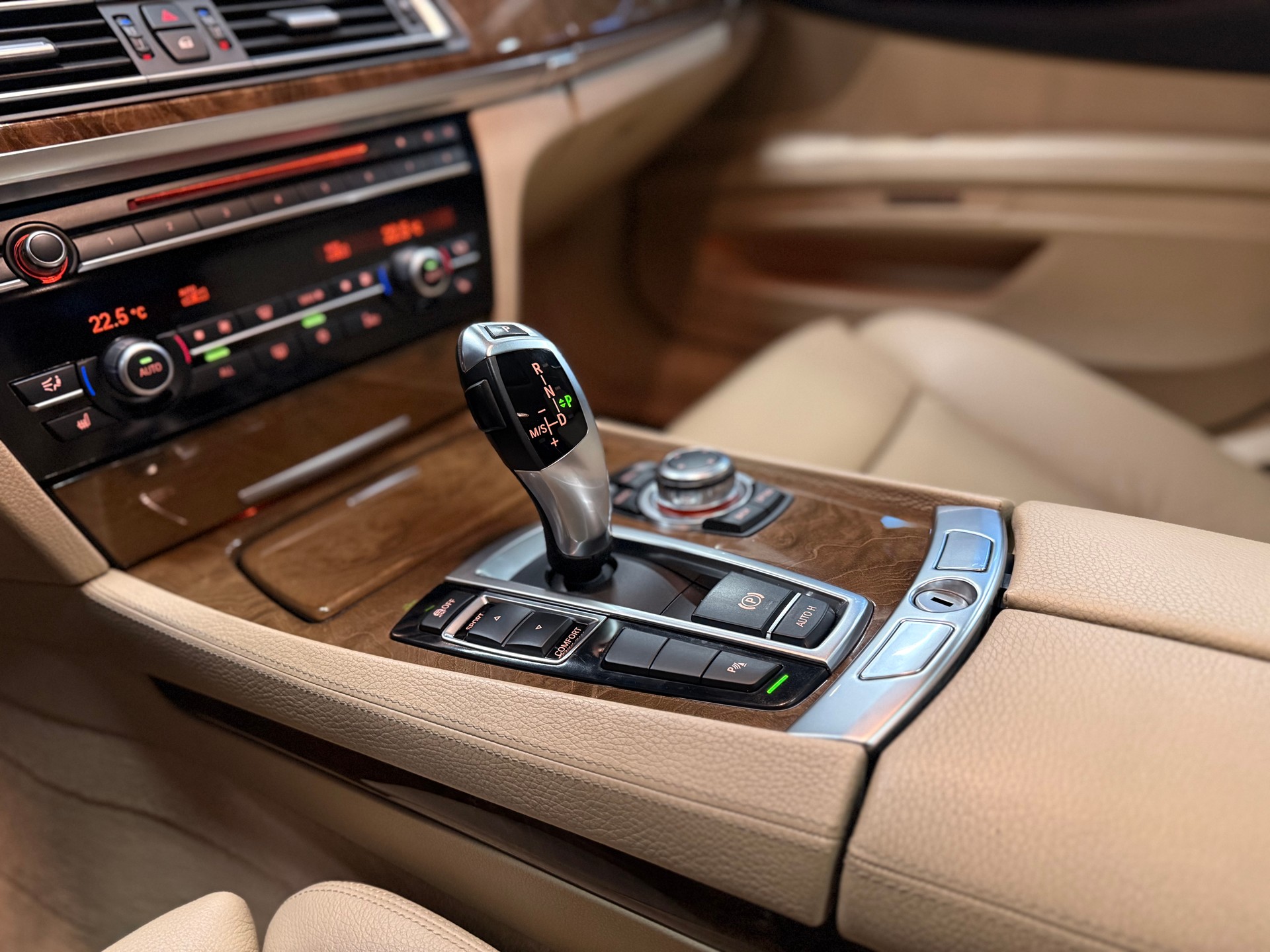 BMW 730d F01 / HAMANN / ** Neuwertiger Zustand **-image-14