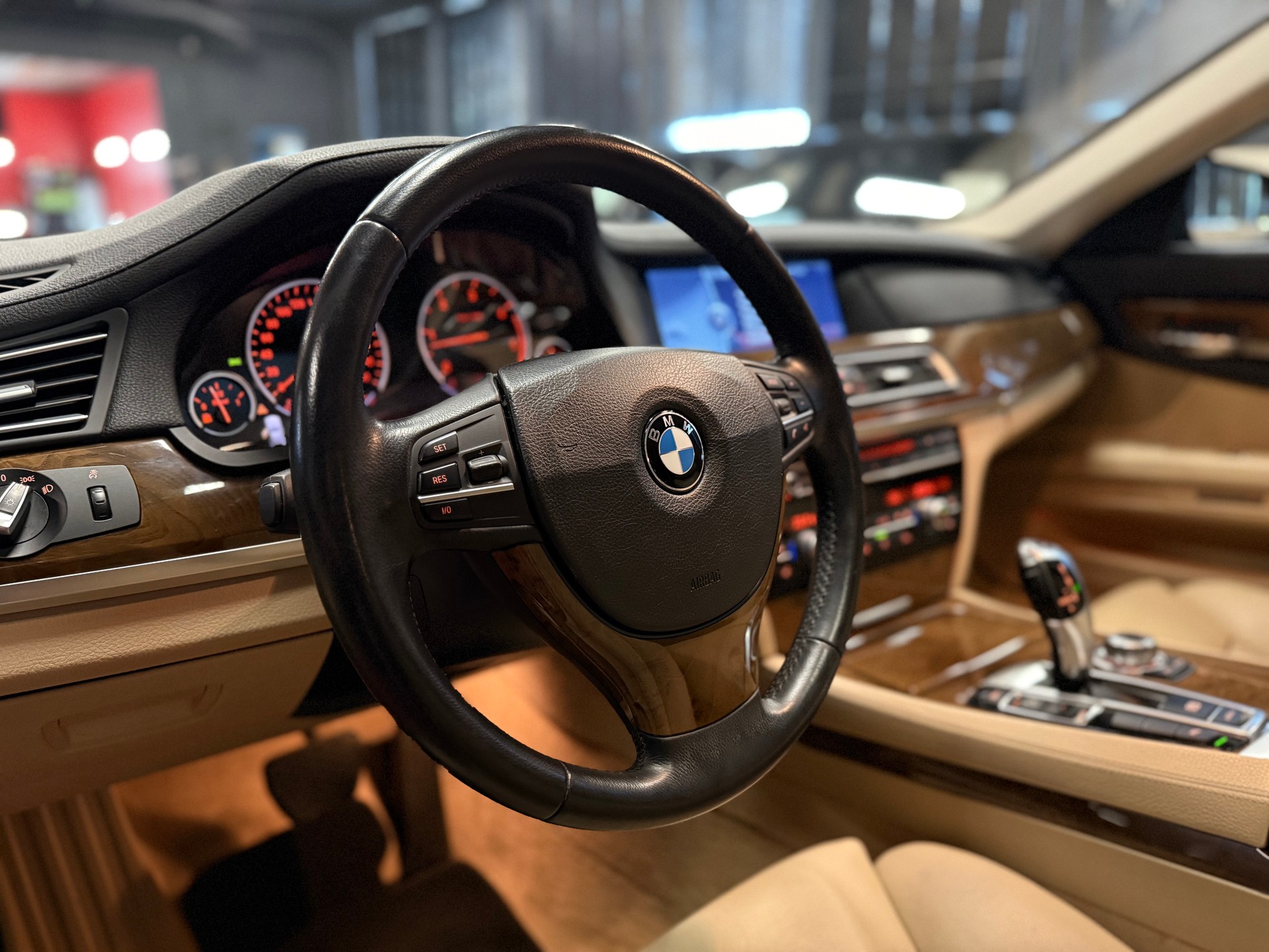 BMW 730d F01 / HAMANN / ** Neuwertiger Zustand **-image-12