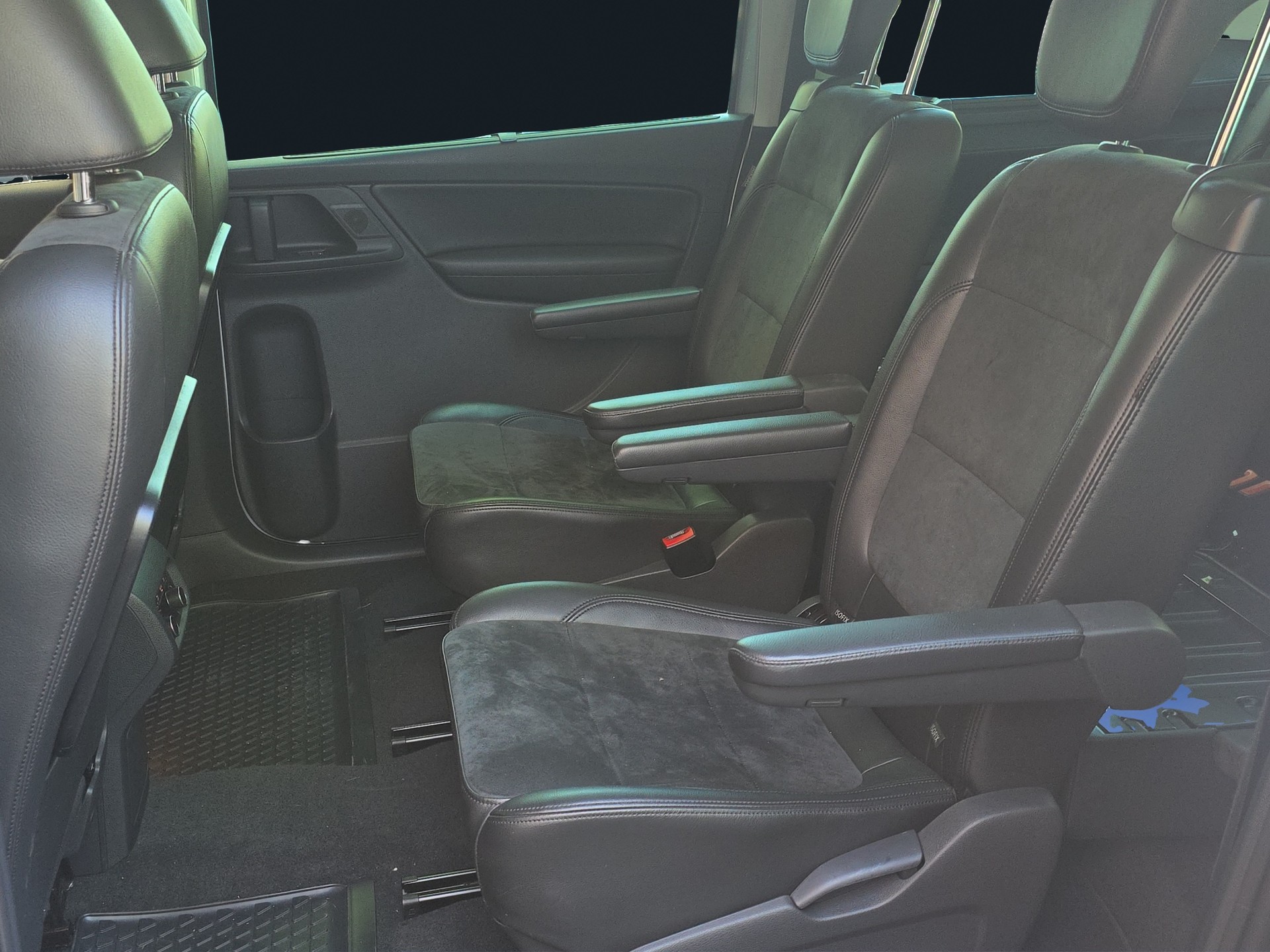 VW Sharan 2.0 TSI Highline DSG, ""6 Plätzer""-image-10