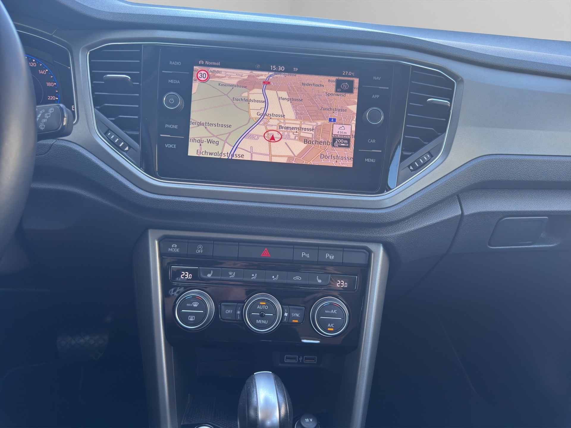 VW T-Roc 1.5 TSI EVO Advance DSG-image-11