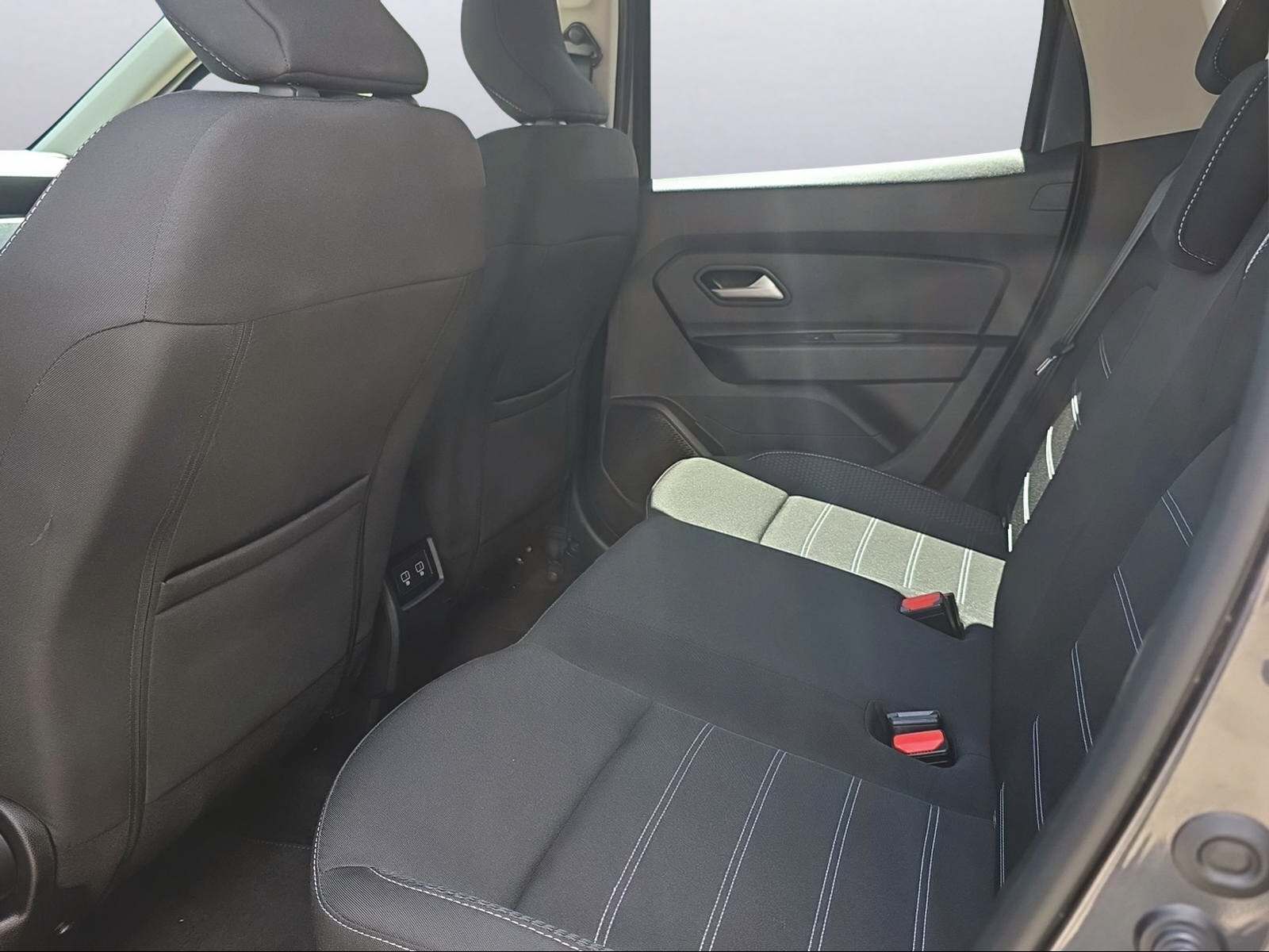 DACIA Duster 1.3 TCe 150 Journey EDC-image-6
