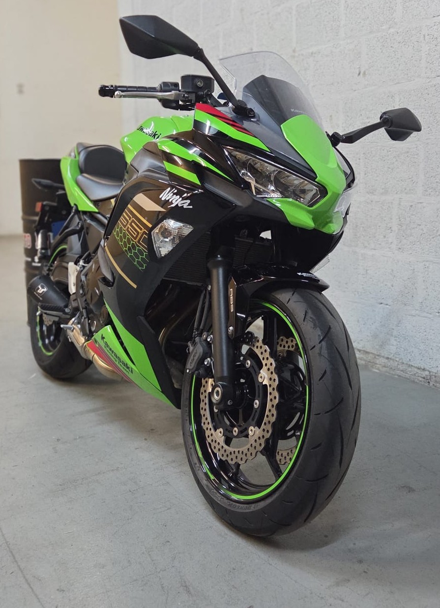 KAWASAKI Ninja 650 ABS (35kW)-showroom-element-1