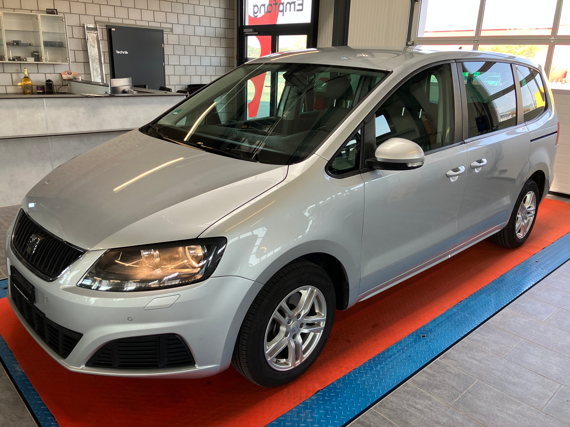 SEAT Alhambra 2.0 TDI Reference Eco DSG-image-6