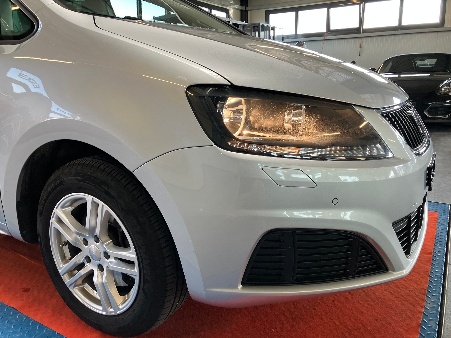 SEAT Alhambra 2.0 TDI Reference Eco DSG-image-9
