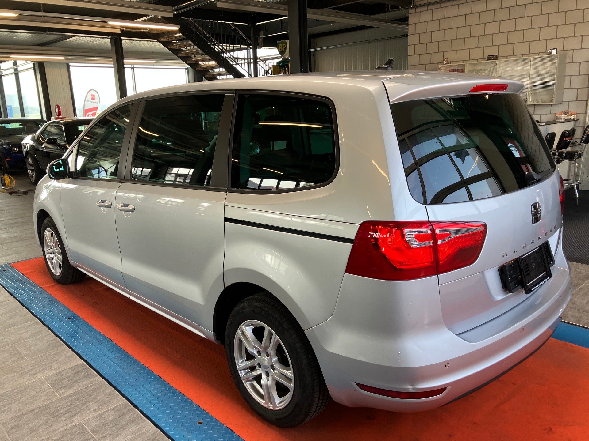 SEAT Alhambra 2.0 TDI Reference Eco DSG-image-3