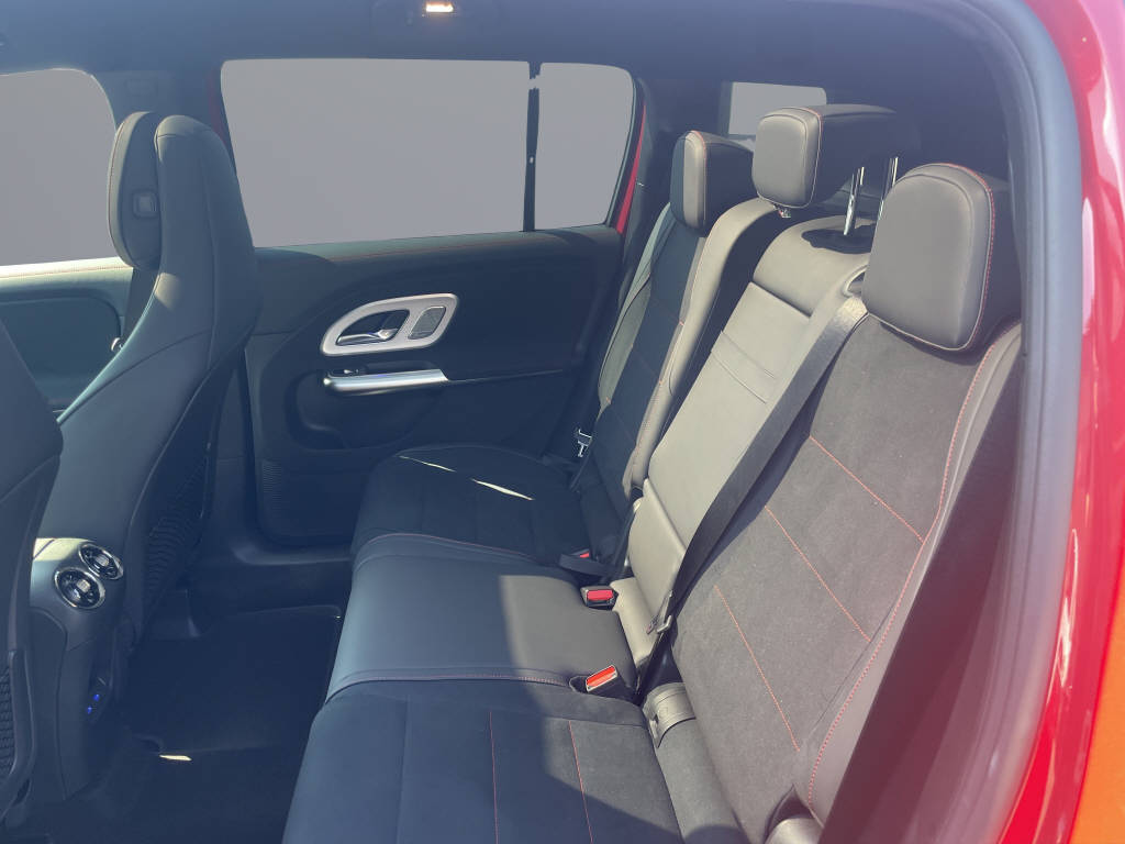 MERCEDES-BENZ GLB 220 4MATIC-image-10