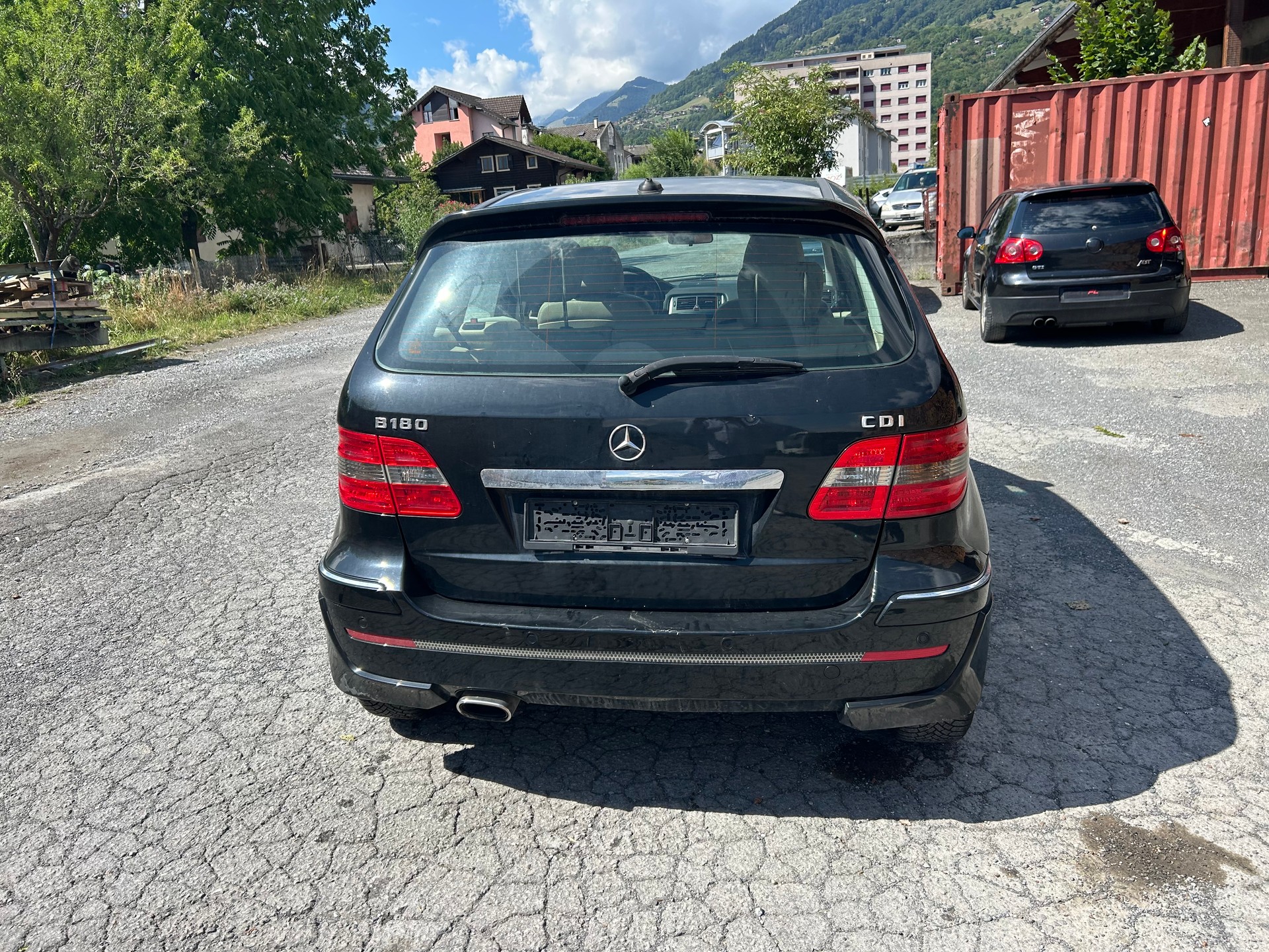 MERCEDES-BENZ B 180-image-3