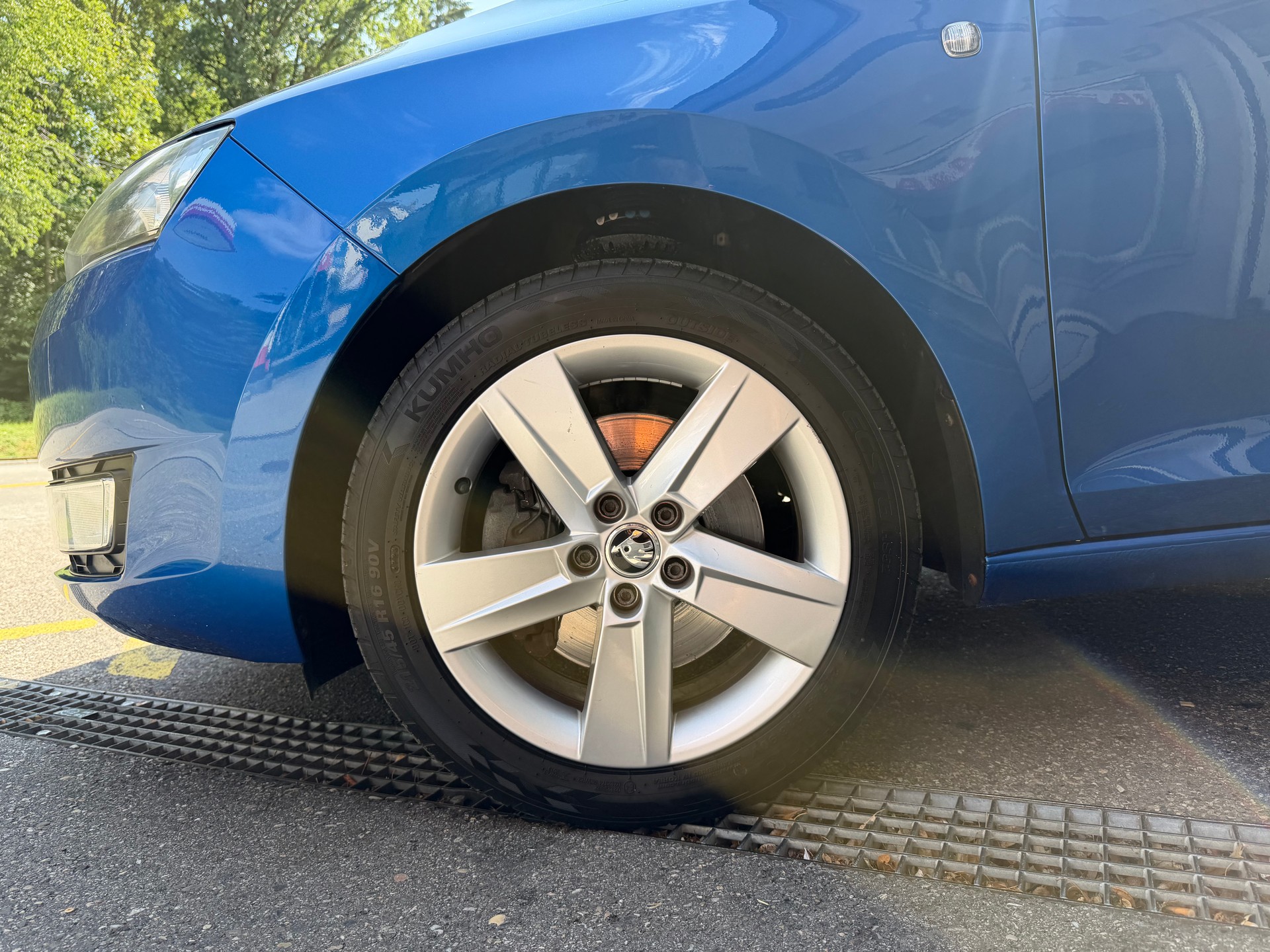 SKODA Rapid Spaceback 1.6 TDI Ambition-image-2