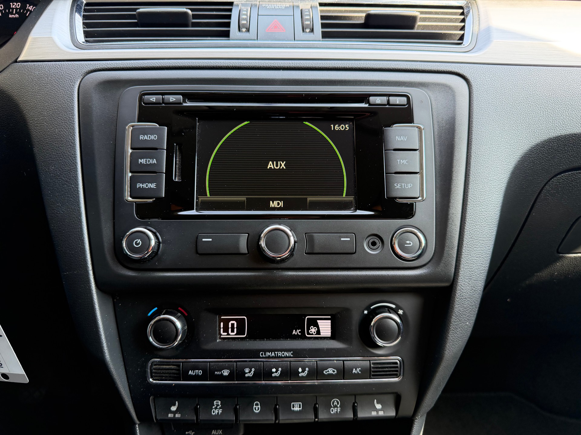 SKODA Rapid Spaceback 1.6 TDI Ambition-image-11