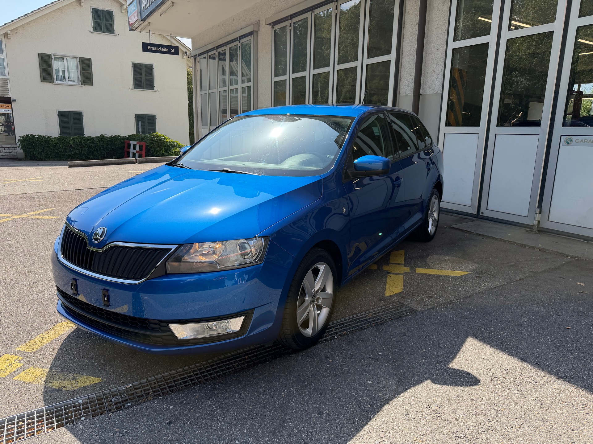 SKODA Rapid Spaceback 1.6 TDI Ambition-image-1