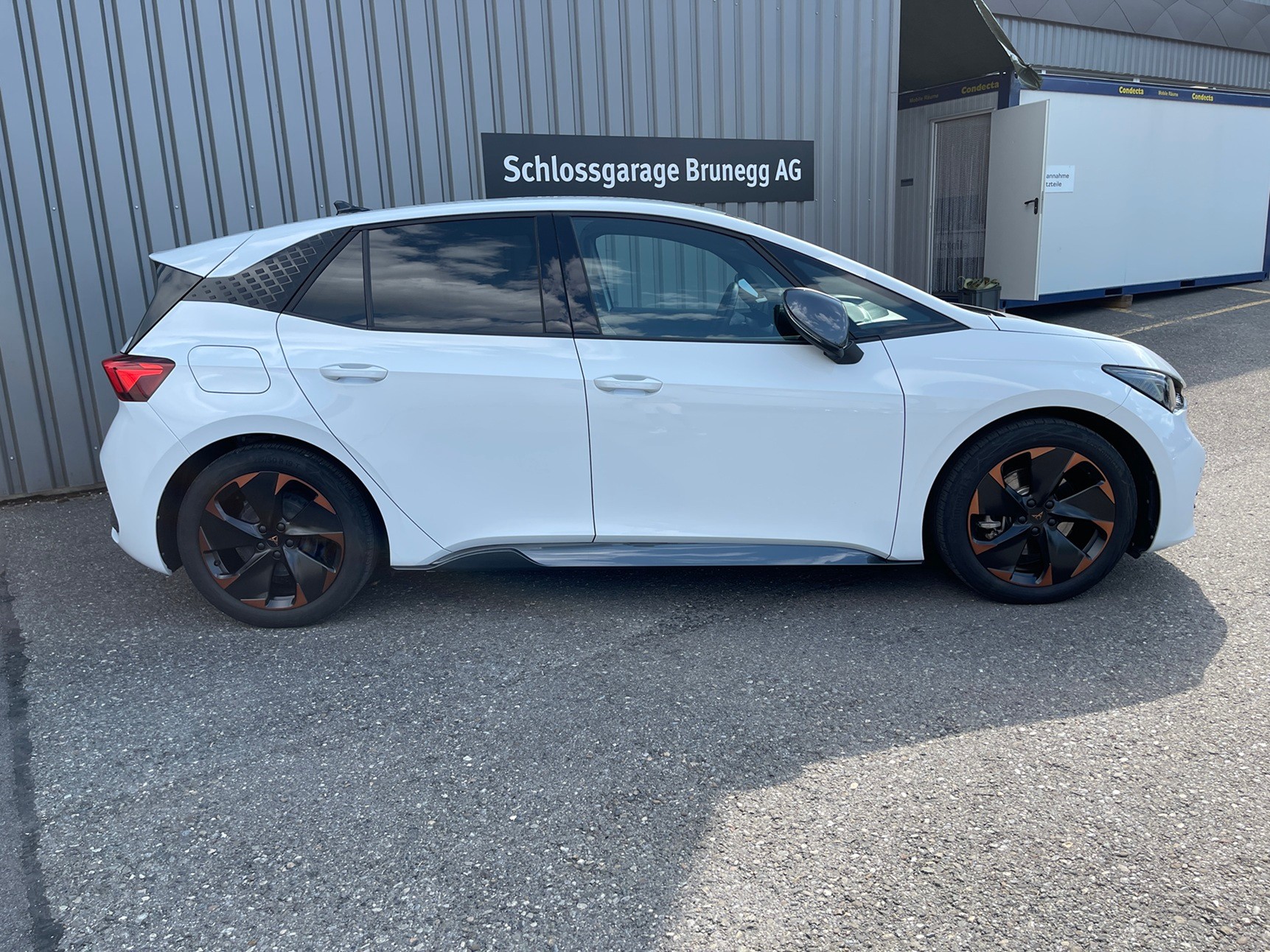 CUPRA Born 58 kWh-image-1