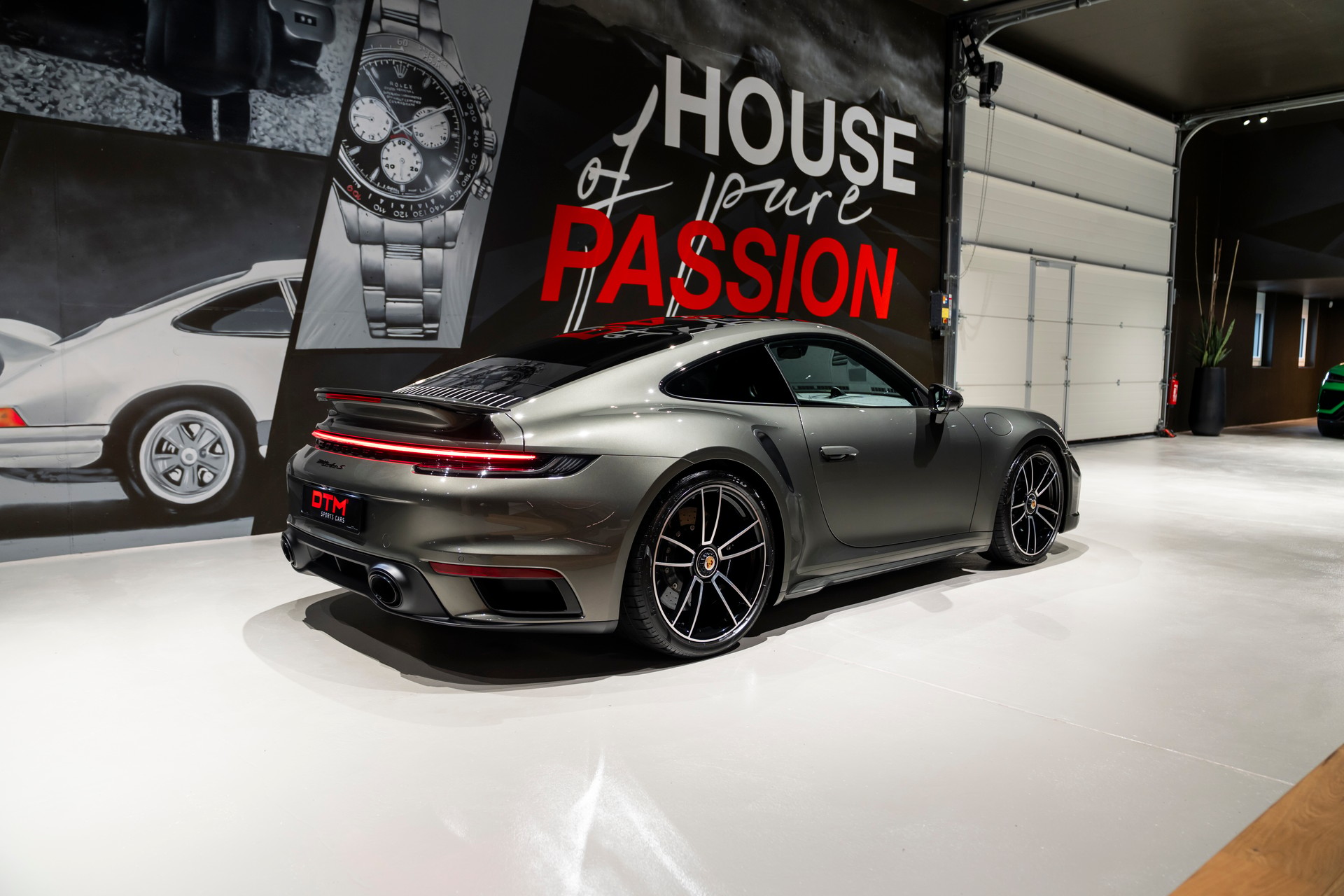 PORSCHE 911 Turbo S PDK-image-3