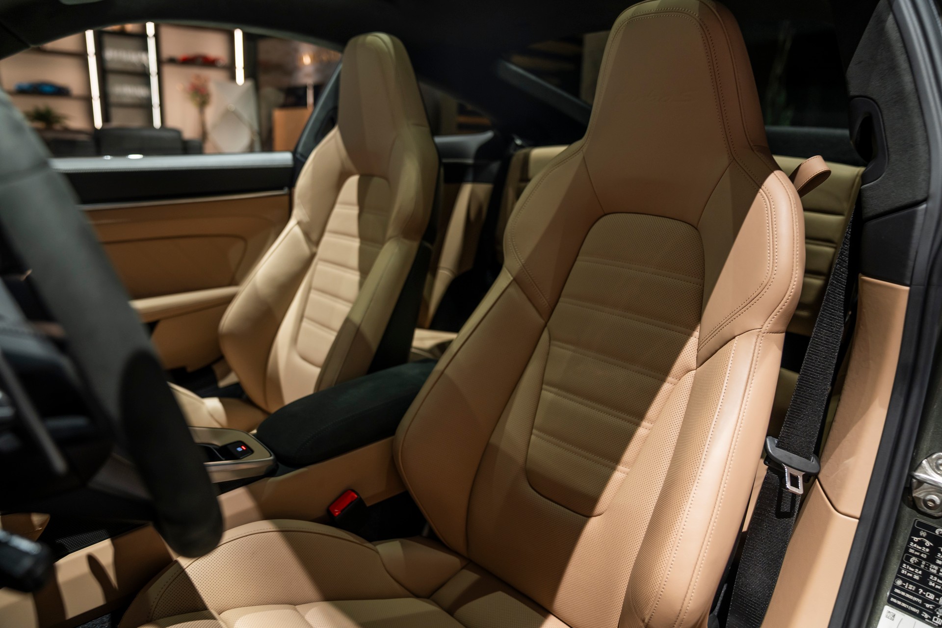 PORSCHE 911 Turbo S PDK-image-9