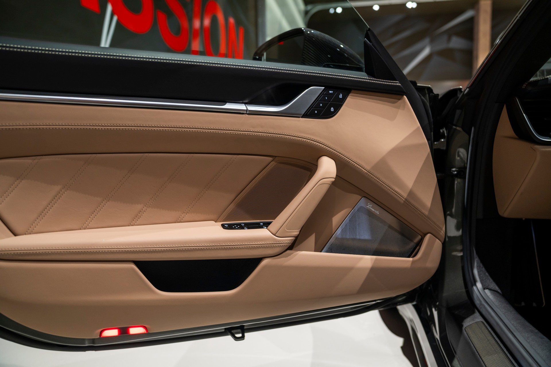 PORSCHE 911 Turbo S PDK-image-10