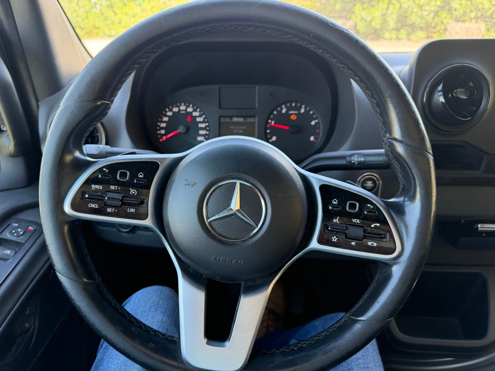 MERCEDES-BENZ Sprinter 319 CDI Standard-image-5