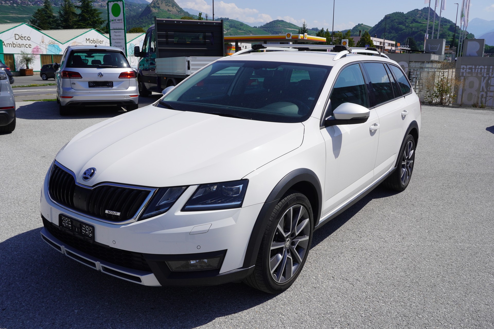 SKODA Octavia Combi 2.0 TSI Scout 4x4 DSG-image-0