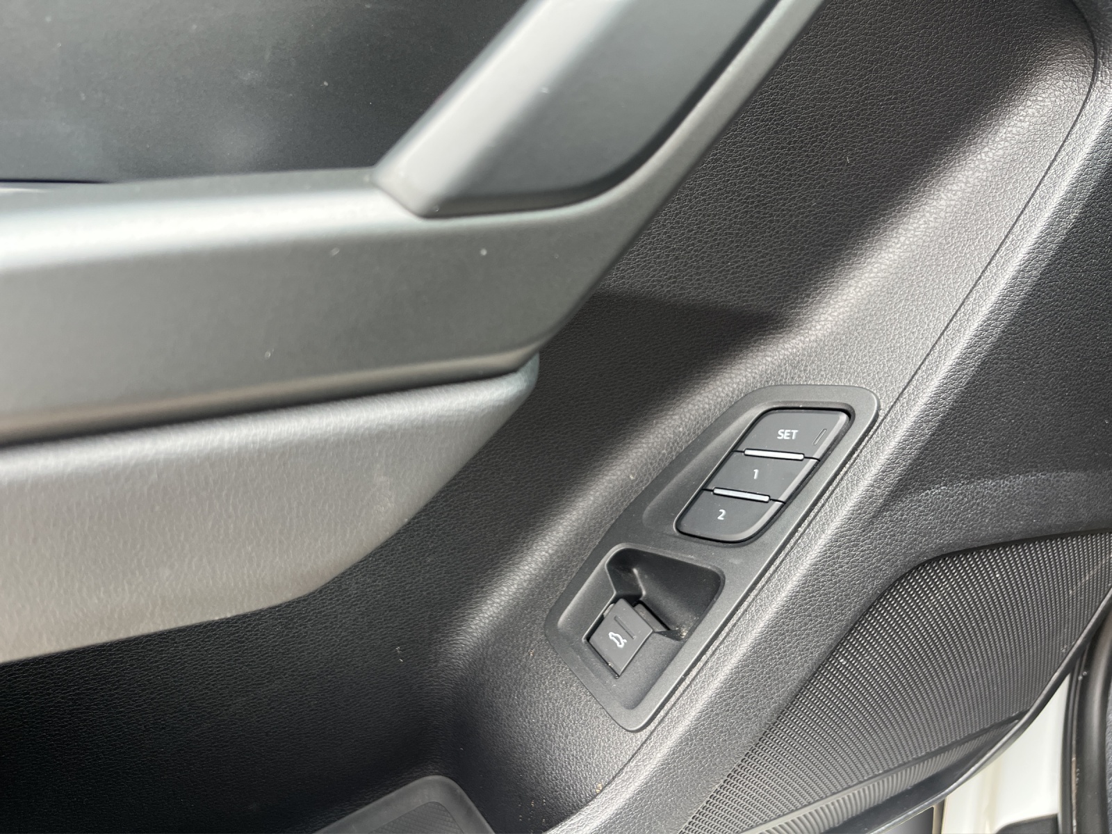 AUDI Q3 35 TFSI S line Attraction S-tronic-image-15