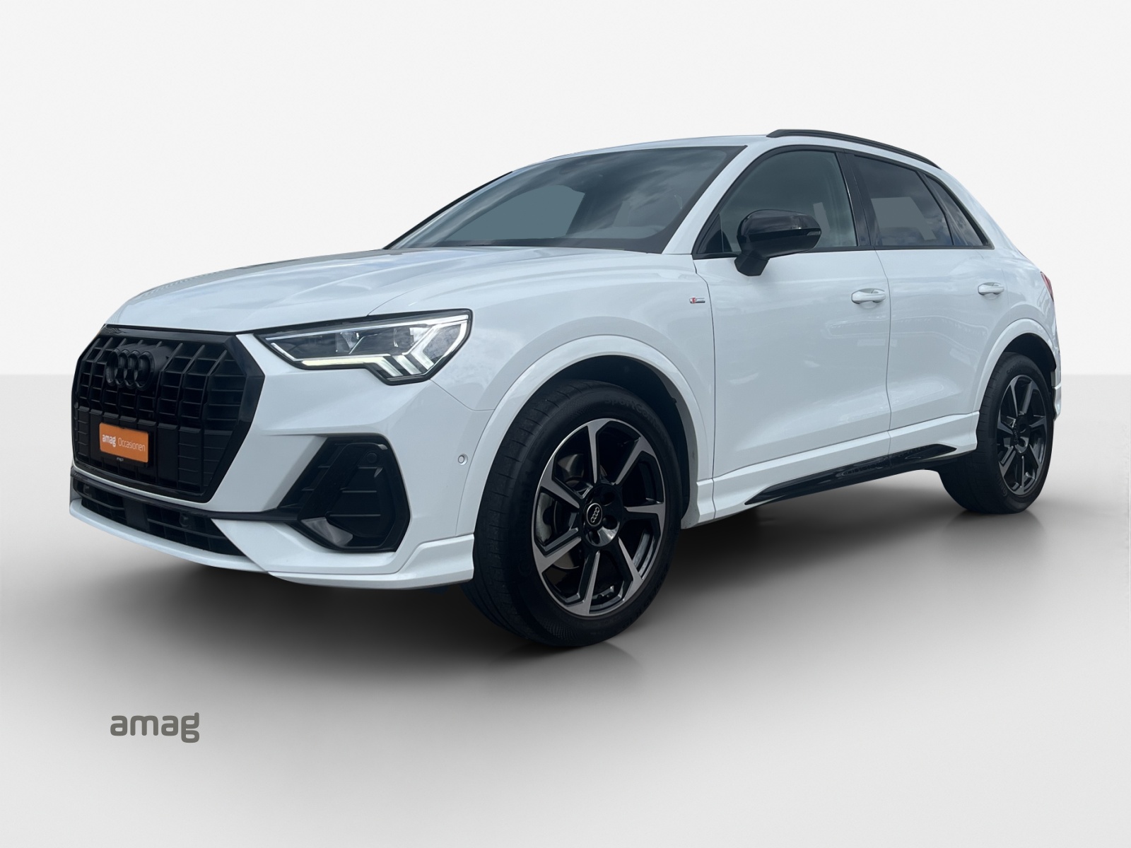 AUDI Q3 35 TFSI S line Attraction S-tronic-image-0