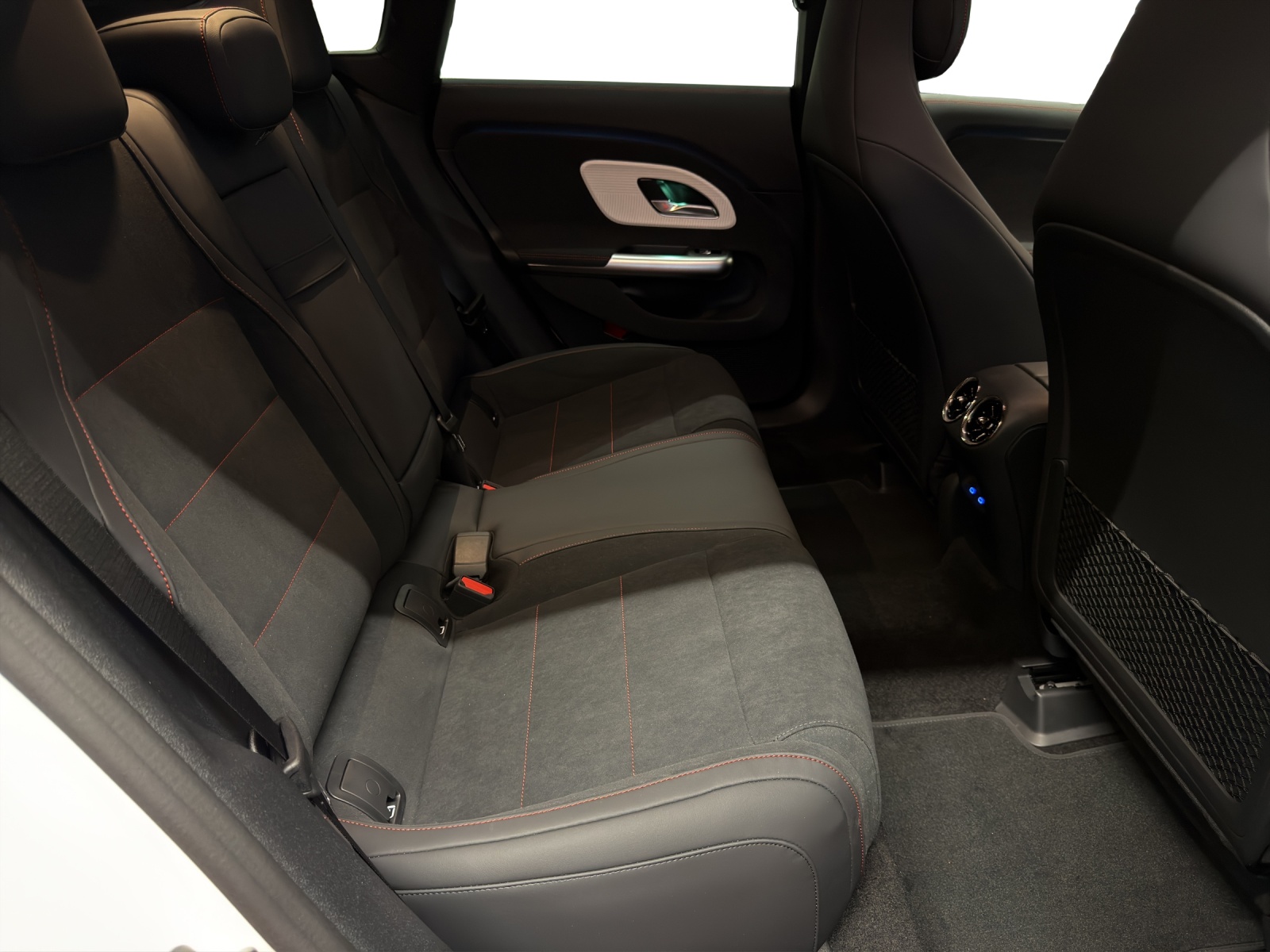 MERCEDES-BENZ CLA SB 220 4M 8G-DCT-image-14