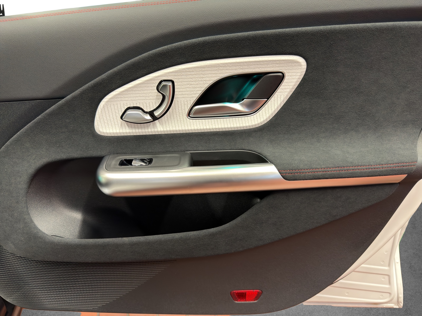 MERCEDES-BENZ CLA SB 220 4M 8G-DCT-image-16