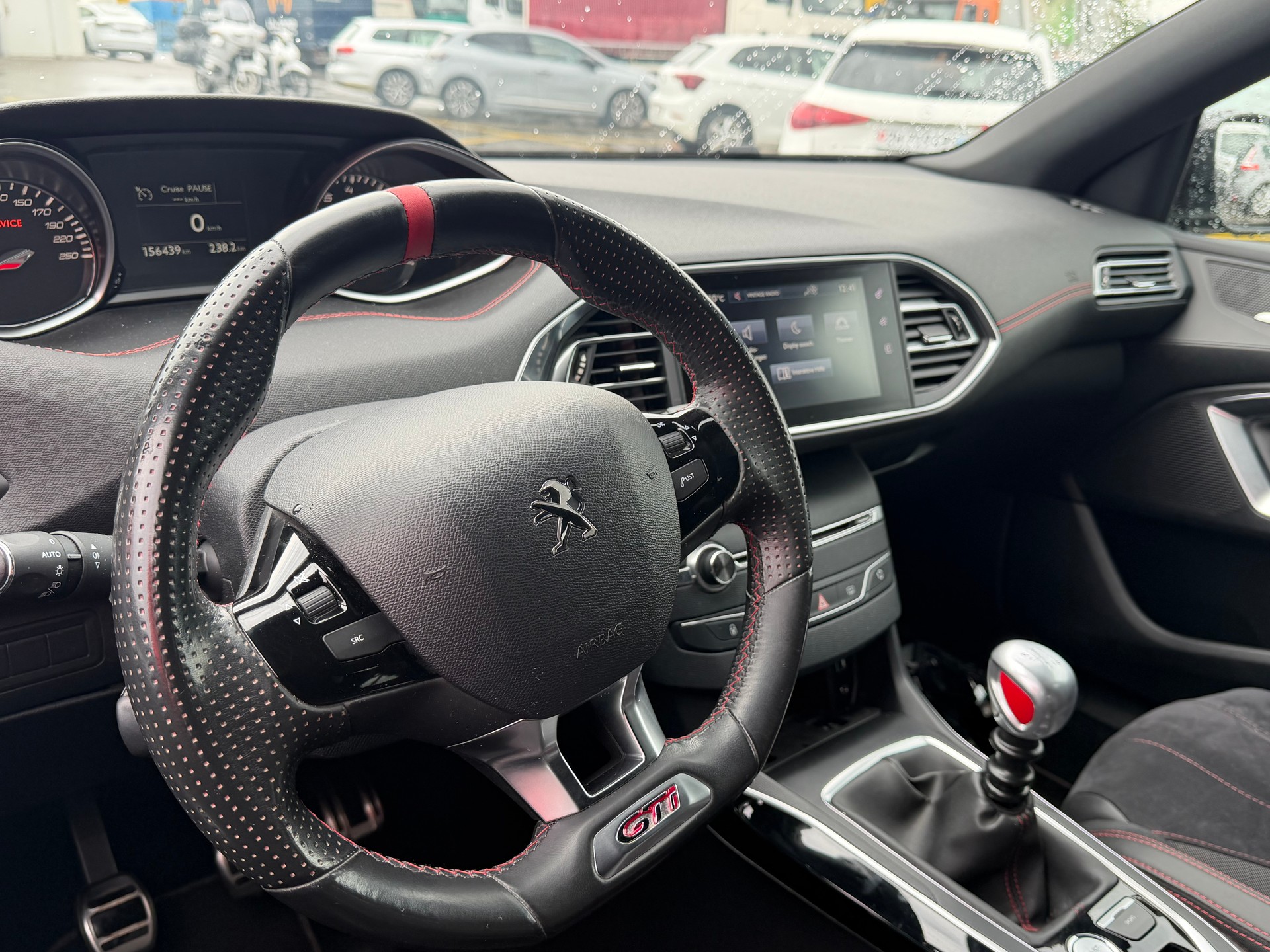 PEUGEOT 308 1.6 GTi-image-9