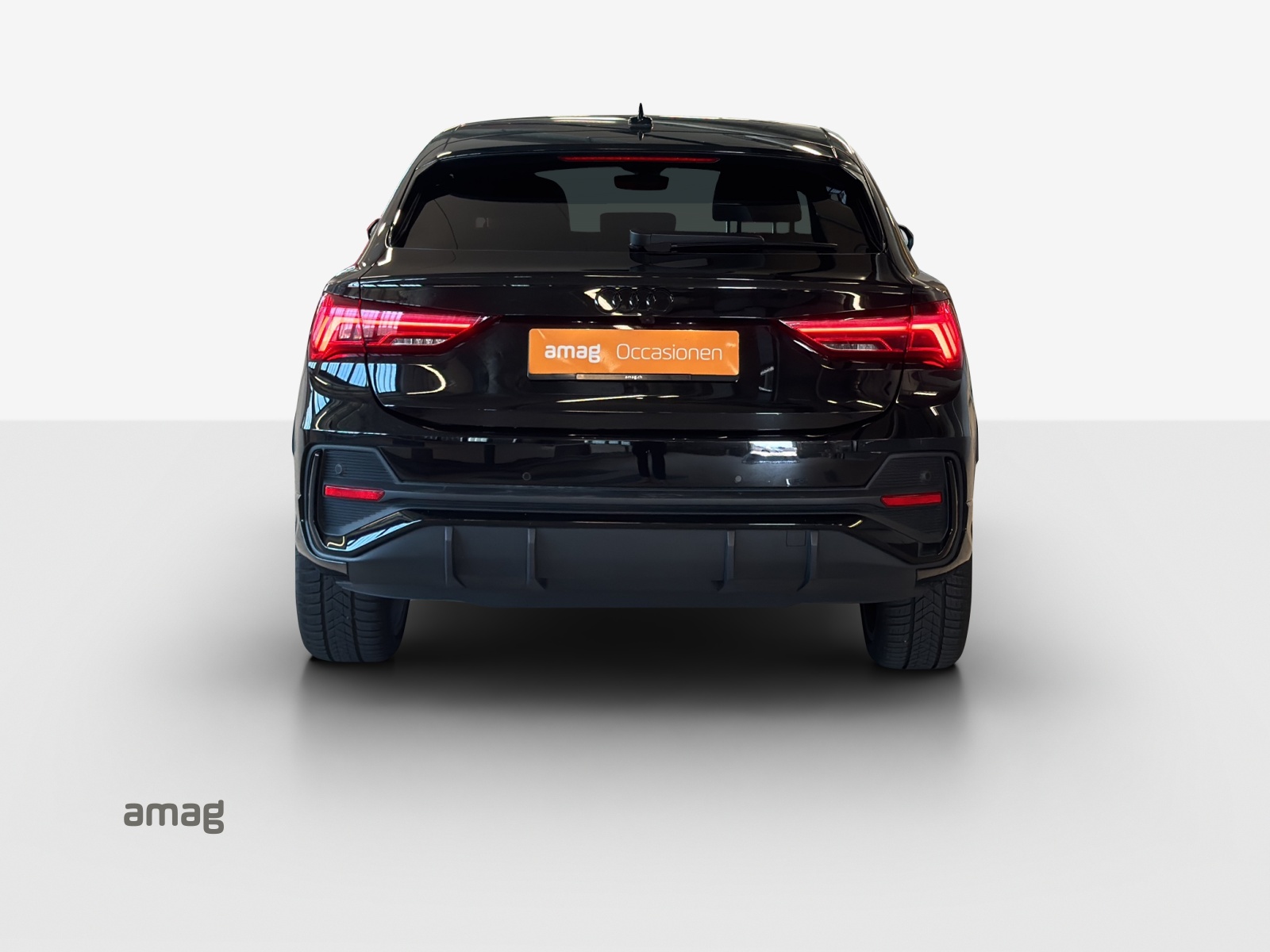 AUDI Q3 Sportback 35 TFSI S line Attraction S-tronic-image-3