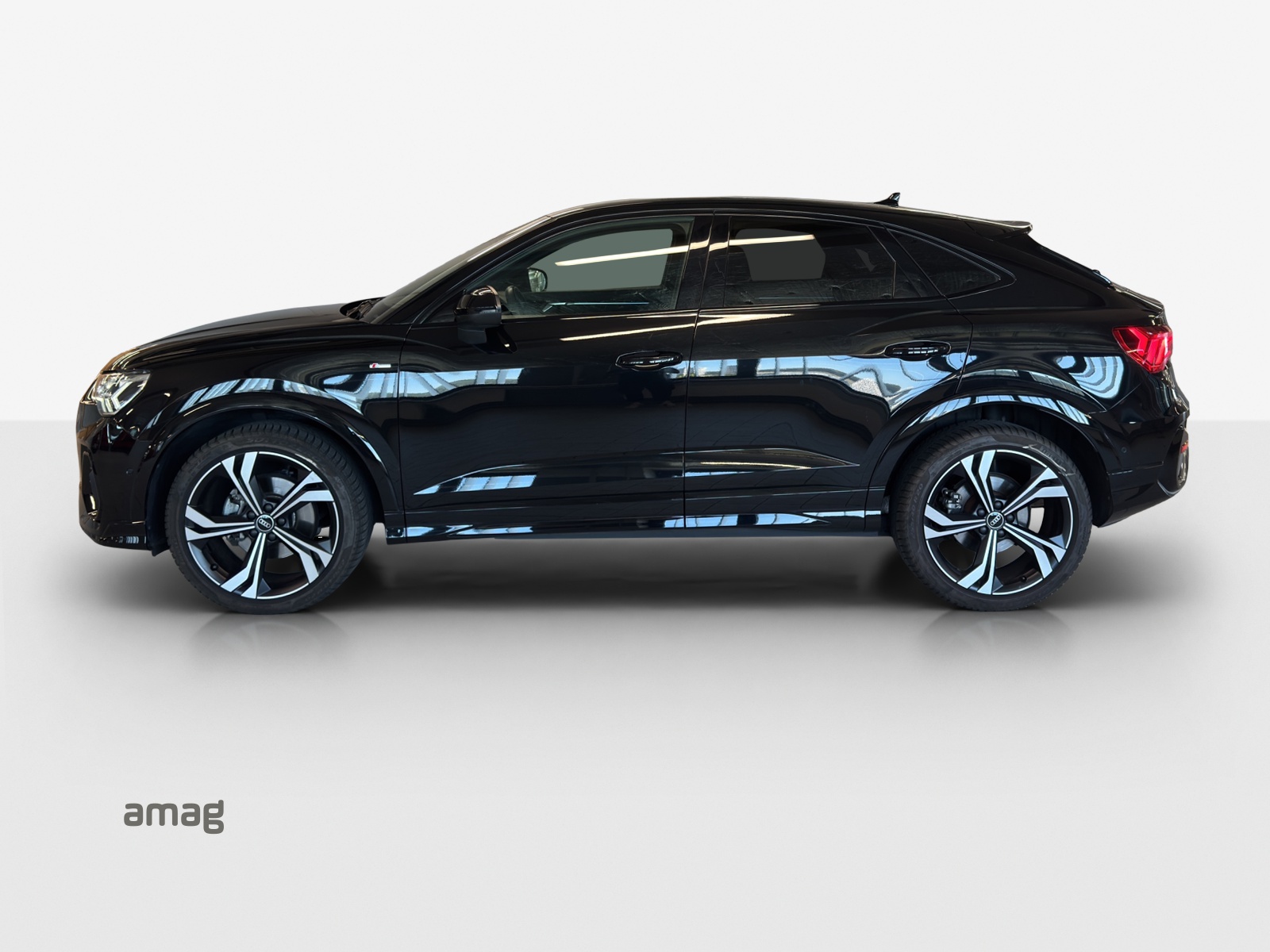 AUDI Q3 Sportback 35 TFSI S line Attraction S-tronic-image-1