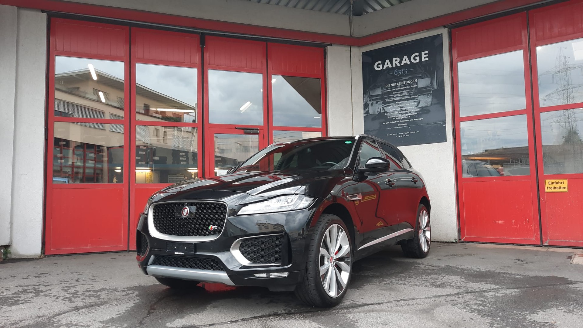 JAGUAR F-Pace 3.0 V6 S AWD Automatik-image-0