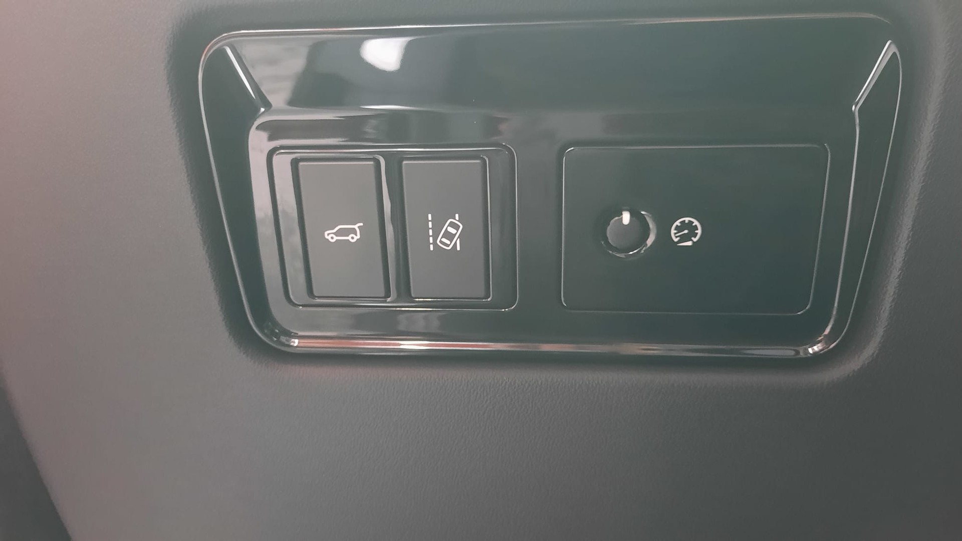 JAGUAR F-Pace 3.0 V6 S AWD Automatik-image-8