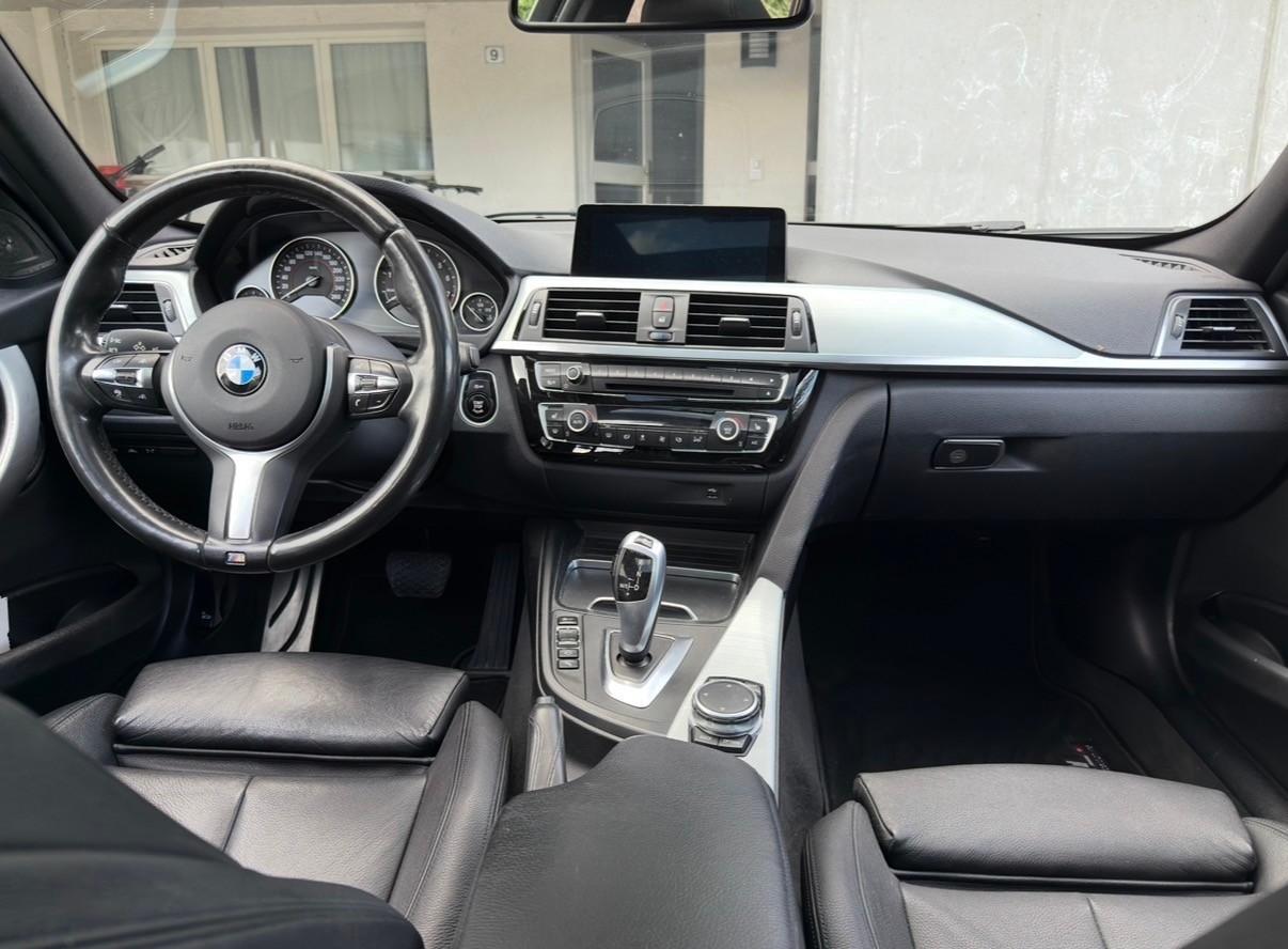 BMW 340i xDrive M Sport ** Power & Sound**-image-3