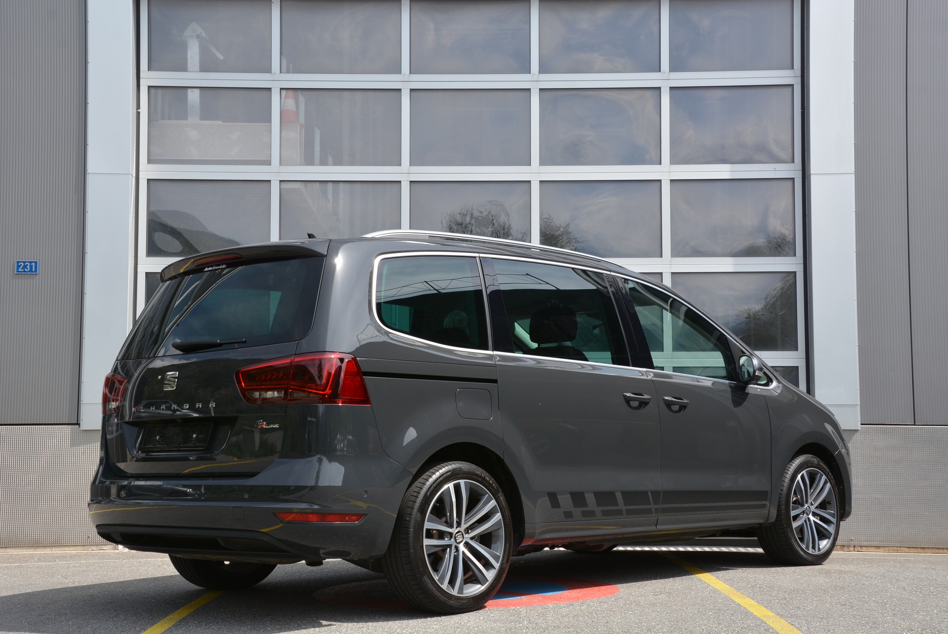 SEAT Alhambra 1.4 TSI DSG Hola FR-image-1