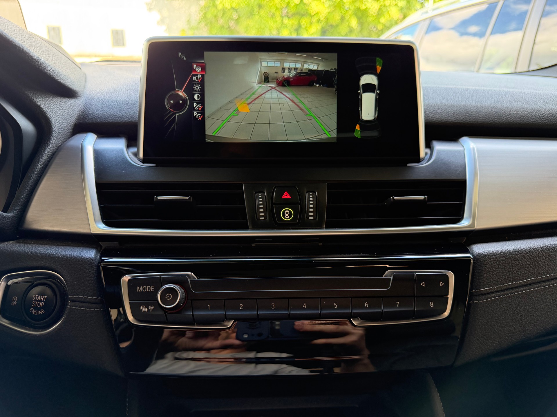 BMW 218i Gran Tourer Luxury Line Steptronic-image-13