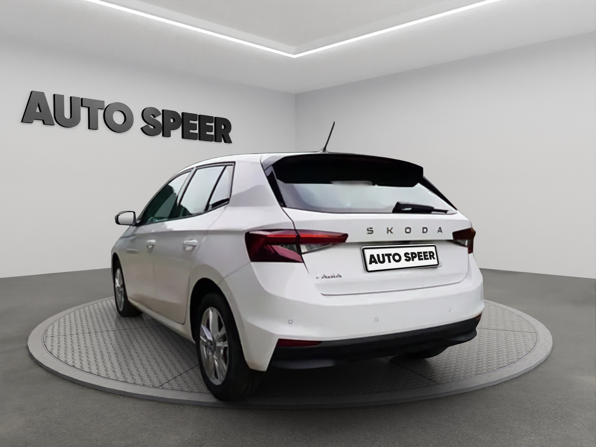 SKODA Fabia 1.5 TSI Selection DSG-image-2
