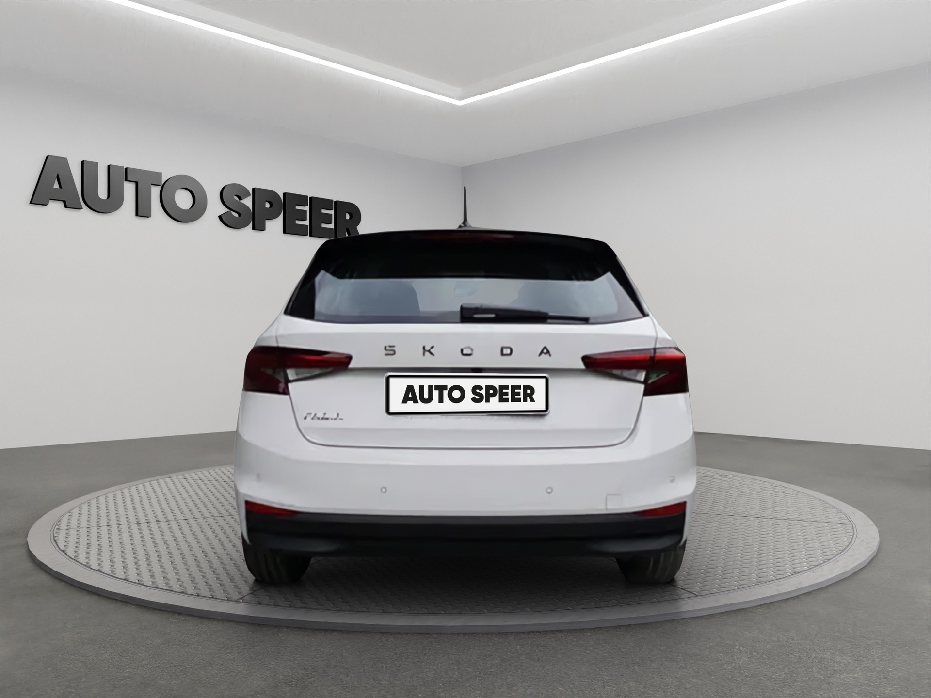 SKODA Fabia 1.5 TSI Selection DSG-image-1