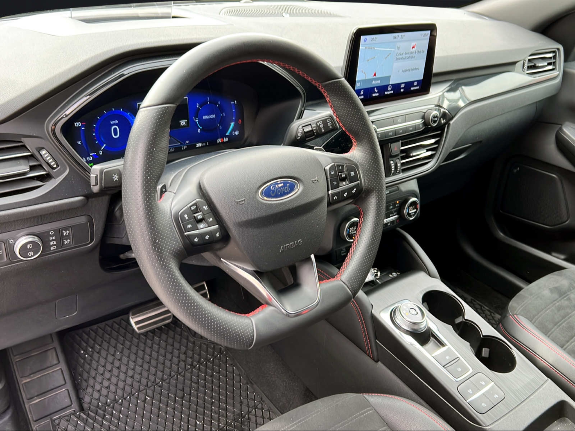 FORD Kuga 2.0 EcoBlue St-line 4WD-image-7