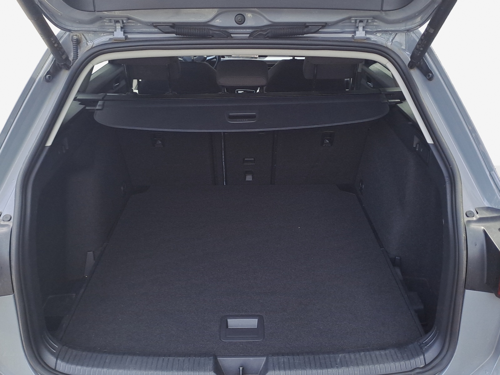 VW Golf 2.0 TSI Alltrack DSG 4Motion-image-12
