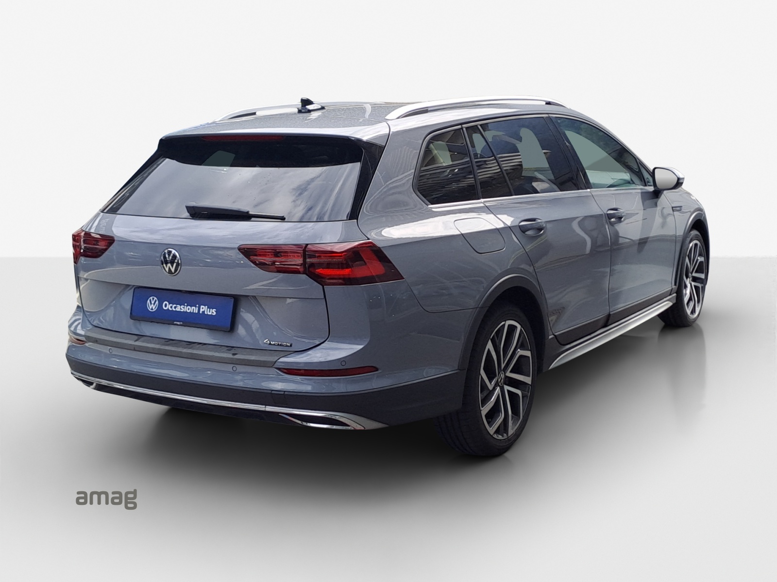 VW Golf 2.0 TSI Alltrack DSG 4Motion-image-4