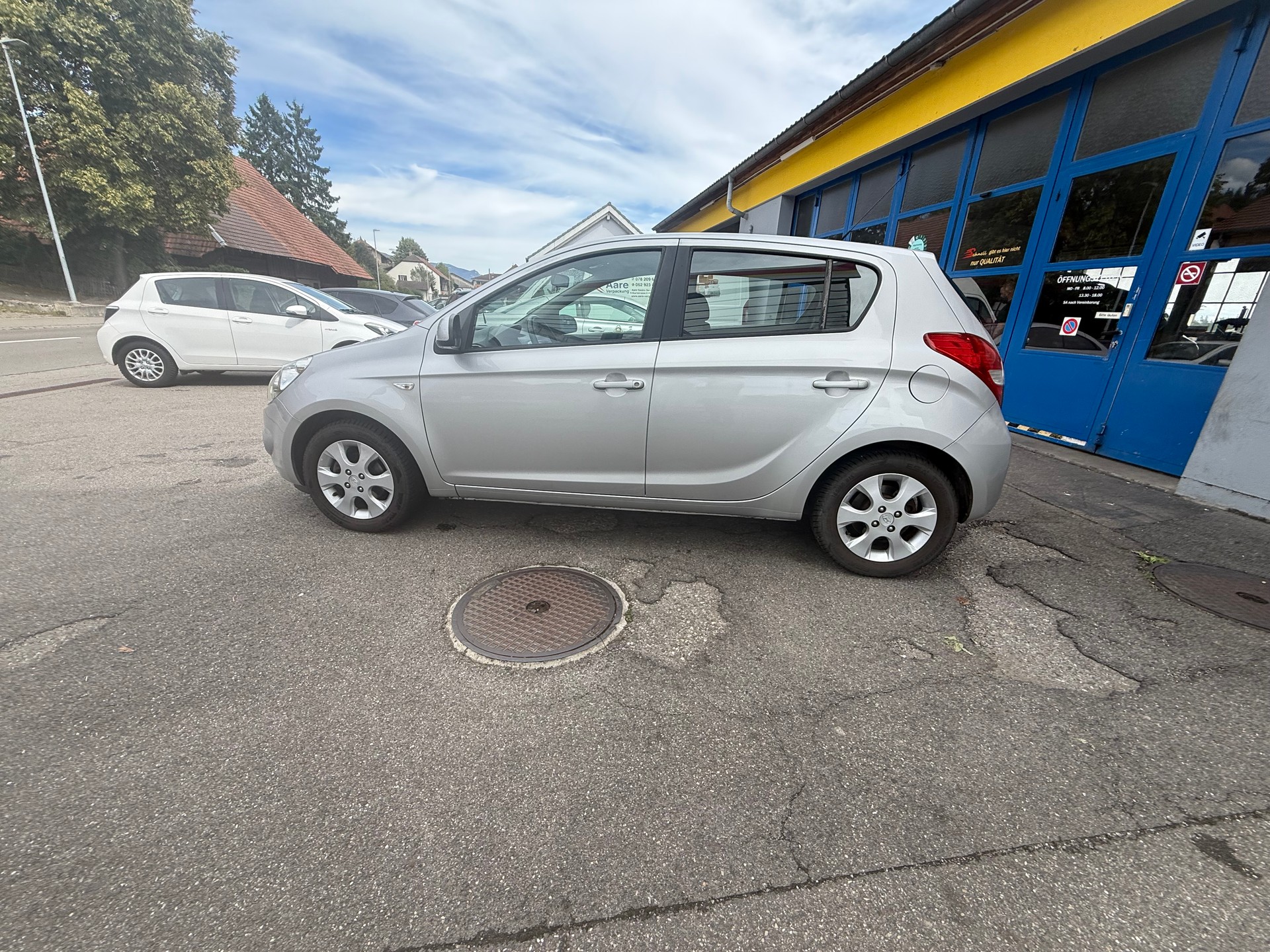 HYUNDAI i20 1.4 Style-image-5