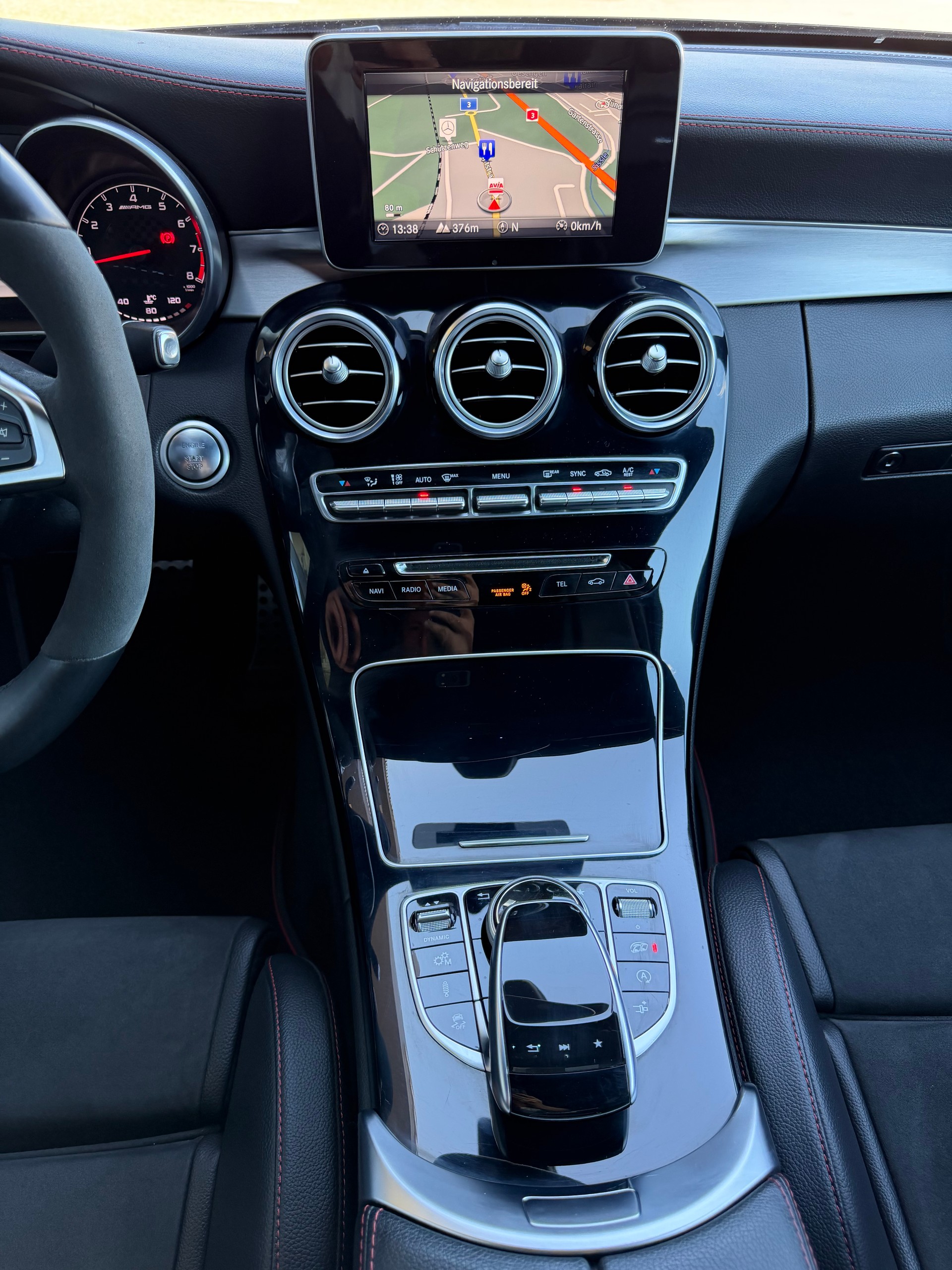 MERCEDES-BENZ C 43 AMG 4matic Coupé-image-16
