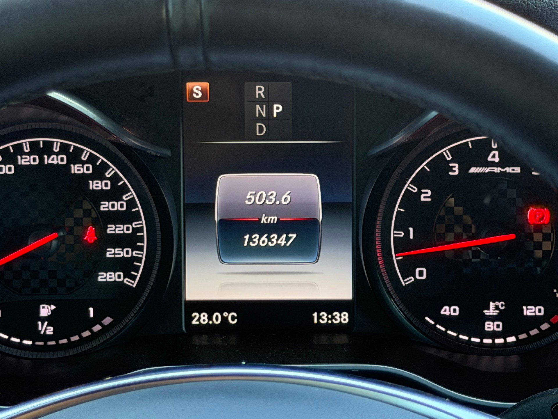 MERCEDES-BENZ C 43 AMG 4matic Coupé-image-15