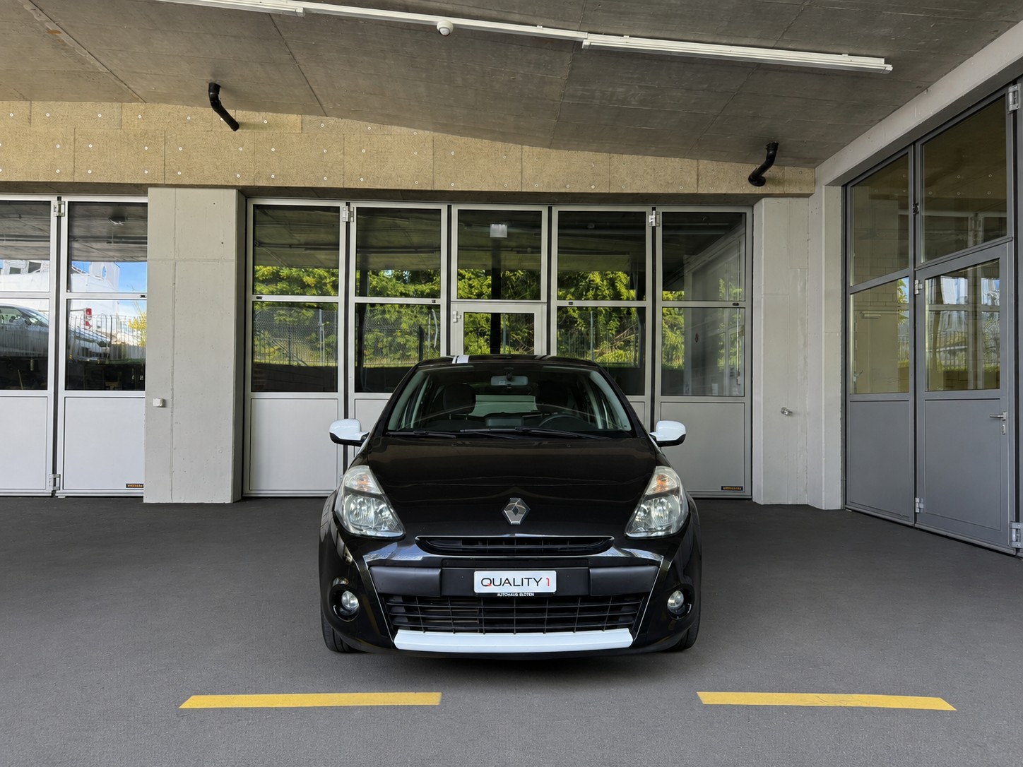 RENAULT Clio 1.2 16V Turbo 20th Edition-image-7
