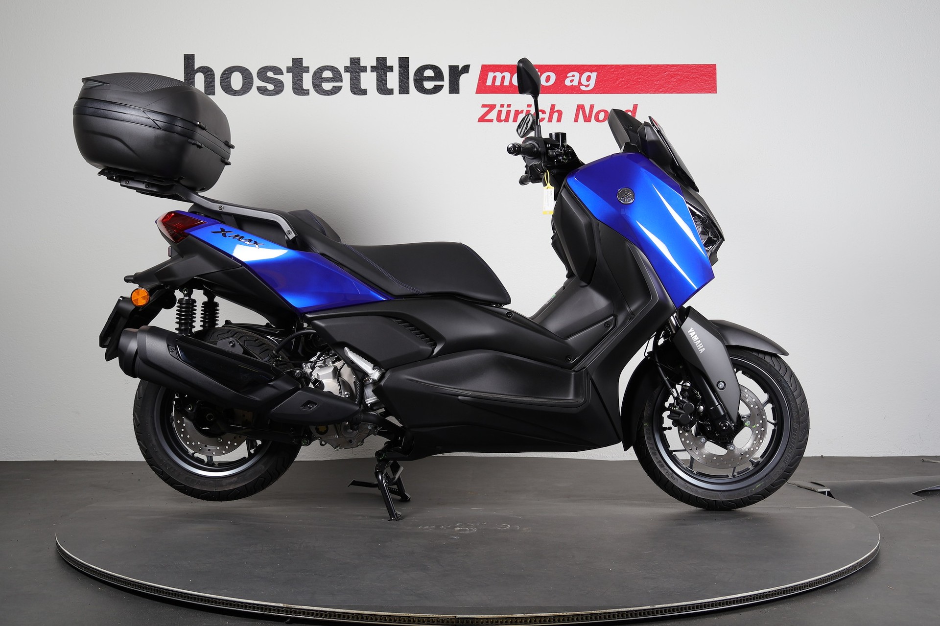 YAMAHA XMAX 300 Pulseline-showroom-element-1