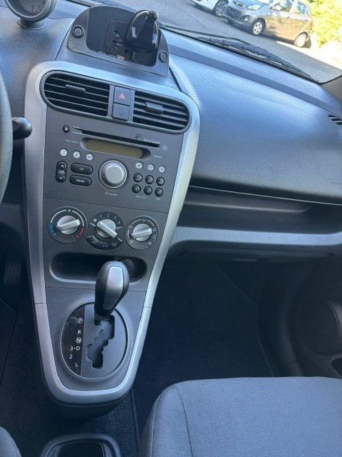 SUZUKI Splash 1.2i 16V GL Automatic-image-4