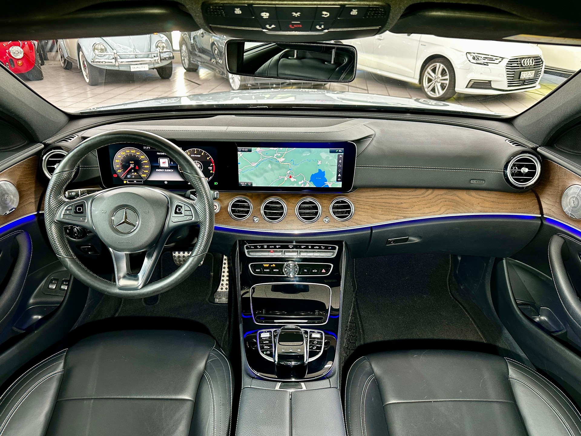 MERCEDES-BENZ E 400 AMG Line 4 Matic 9G-Tronic-image-17