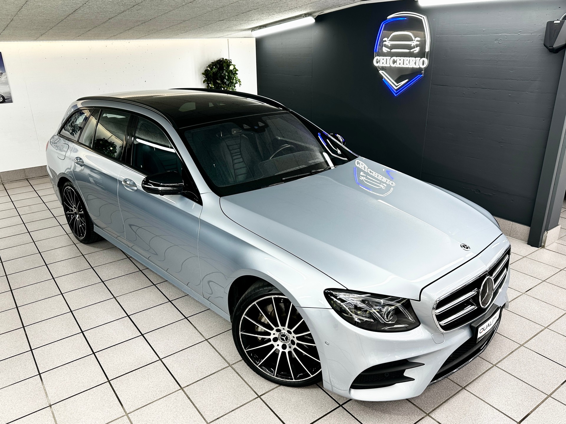 MERCEDES-BENZ E 400 AMG Line 4 Matic 9G-Tronic-image-1