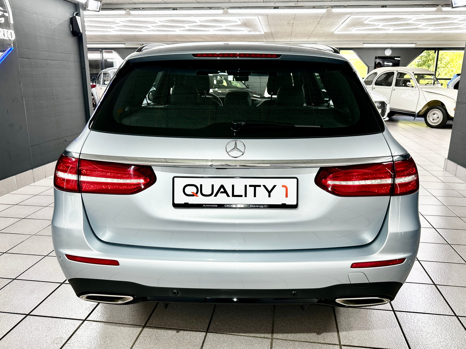 MERCEDES-BENZ E 400 AMG Line 4 Matic 9G-Tronic-image-3