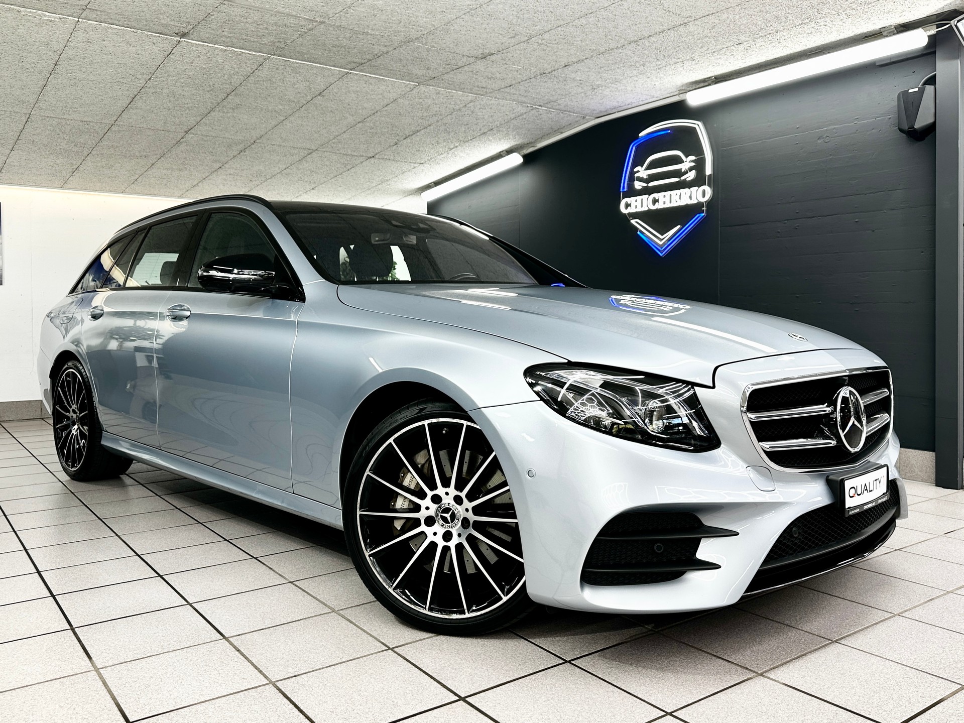 MERCEDES-BENZ E 400 AMG Line 4 Matic 9G-Tronic-image-0