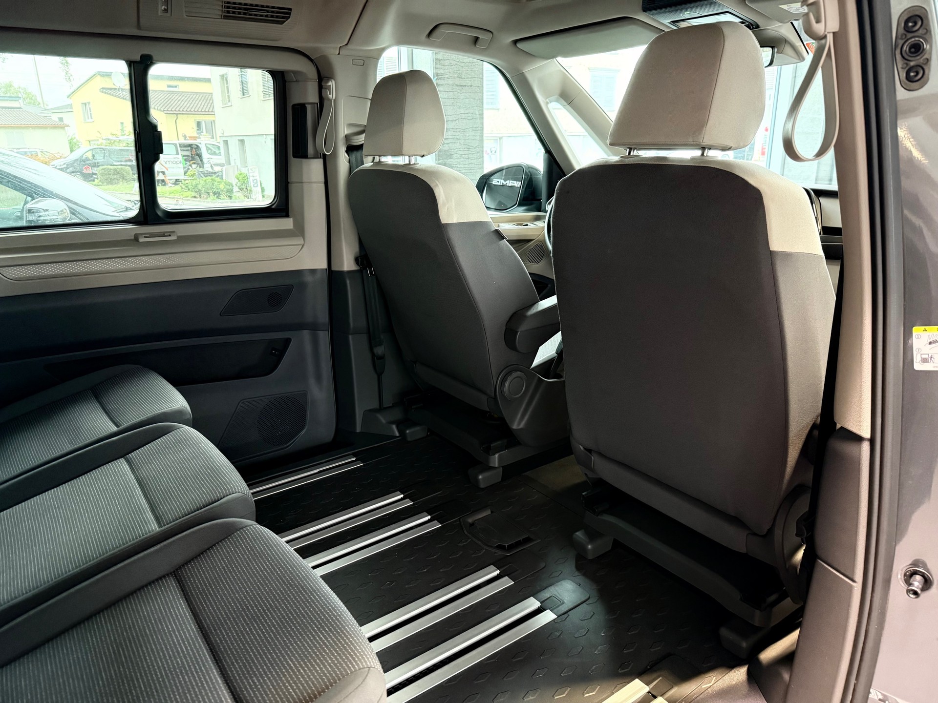 VW California 2.0 TDI Beach Camper Liberty-image-21