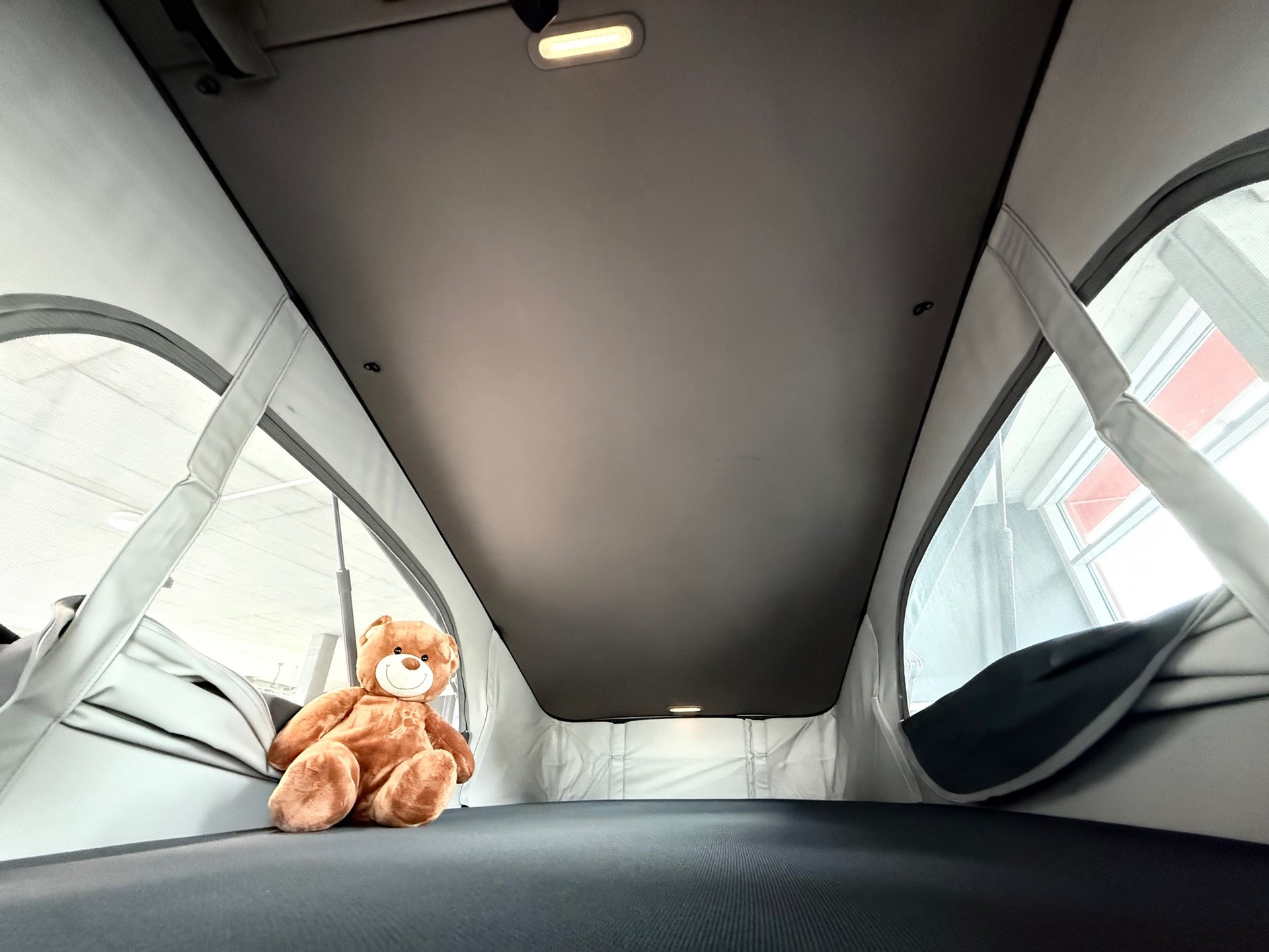 VW California 2.0 TDI Beach Camper Liberty-image-17